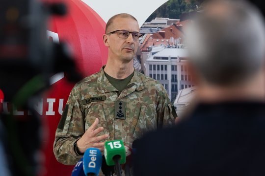 R. Baltrėnas tikina, jog poligoną būtų naudingiausia steigti Rusijos ar Baltarusijos pasienyje