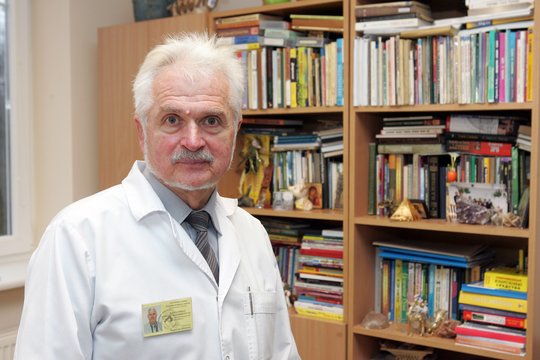 Teismas negrąžino į darbą homoseksualius asmenis gydyti pasišovusio žinomo psichiatro
