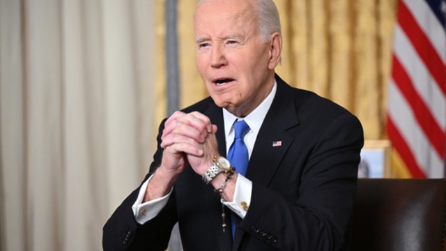 Apžvelgė košmarišką J. Bideno sveikatos būklę kadencijos pabaigoje: patarėjai tai aktyviai slėpė