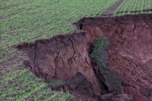 Dėl atsinaujinusios smegduobės Pasvalio rajono gyventojams naktį teko palikti namus