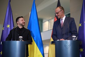 F. Merzas: Vokietija padės Ukrainai gaminti tolimojo nuotolio ginklus