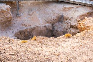 Pasvalyje antrąkart atsivėrė smegduobė – ėmė traškėti namo konstrukcijos