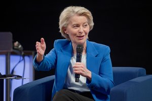 U. Von der Leyen bus įteiktas Karolio Didžiojo apdovanojimas už Europos vienybę