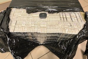 Sulaikyti du su oro balionais gabenama kontrabanda susiję Vilniaus rajono gyventojai