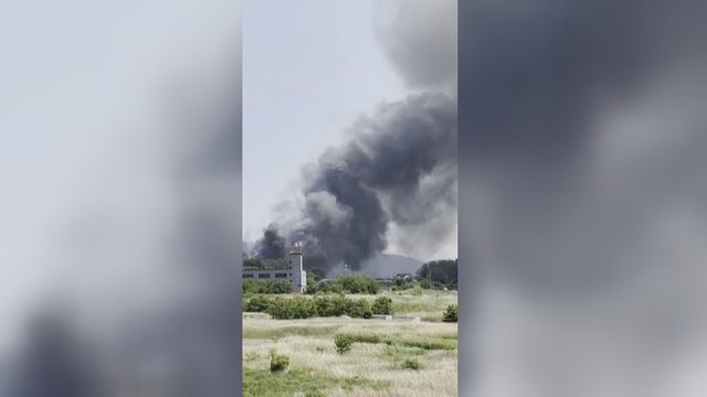 Pietų Korėjoje karinės pratybos virto siaubinga nelaime: sudužo lėktuvas, kuriuo skrido 4 asmenys
