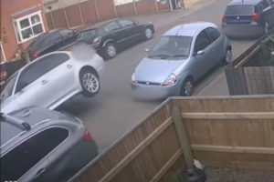 Neblaivus lietuvis Anglijoje sukėlė avariją: net tris kartus viršijo leistiną alkoholio kiekį kraujyje