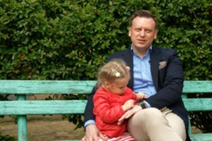 Valdas Benkunskas – apie Tėvo dieną, blynų kepimo taisykles ir kas iš tiesų vadovauja namuose