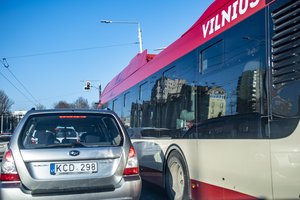 Vilniuje laikinai nevažiavo 21 maršruto troleibusai ir 4G autobusai