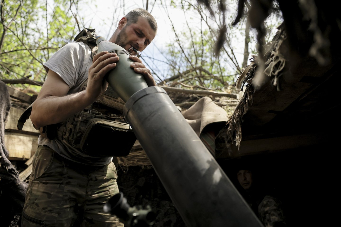 Karas Ukrainoje.<br>EPA-ELTA nuotr.