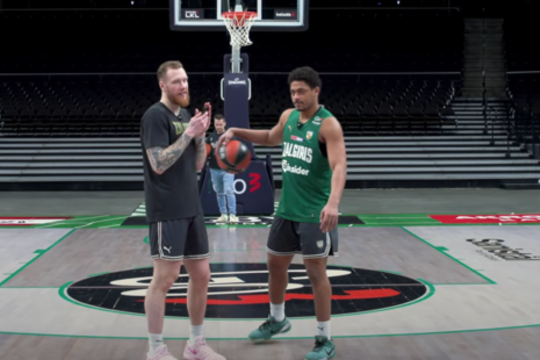 Metimų ir žinių iššūkyje I. Brazdeikio ir M. Mitchello dvikova