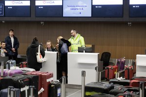 Įsibėgėjant atostogų sezonui – įspėja: plinta nelegalių kelionių pasiūlymai