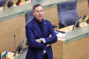 „Laisvė ir teisingumas“ nuo šiol vadinasi kitaip: A. Zuoko vadovaujama partija pakeitė pavadinimą