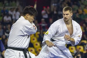 Tokijo areną po nokautuojančių smūgių privertęs aikčioti P. Žimantas turi išprotėjusią svajonę – japonams ji nepatiks