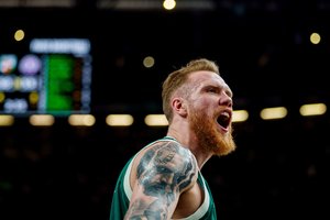 „CBet“ sudraskęs „Žalgiris“ jau regi LKL finalą: iki jo kauniečiams liko tik žingsnis