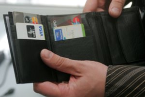 Vagišiaus auka tapusi vilnietė neteko ne tik piniginės, bet ir banko sąskaitoje laikytų pinigų