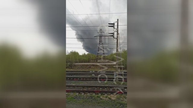 Skaudus smūgis Rusijai: Ukraina oro bazėse surengė masinę ataką