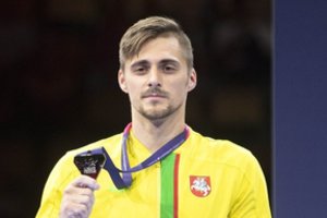 Lietuvos sporto savaitė: futbolo rinktinės įvarčių liūtis, brolių Aleknų pergalės dviejuose žemynuose ir auksinis skersinis