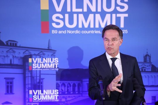M. Rutte tikisi, kad naują prezidentą išrinkusi Lenkija toliau stiprins NATO aljansą