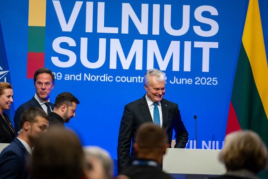 Po Vilniaus viršūnių susitikimo – G. Nausėdos pranešimas apie lėšas gynybai: atsakė, kiek didės