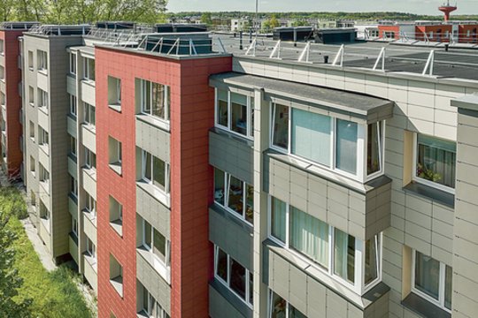 Daugiabučio renovacija Jonavoje: dėmesys tiek žmonių, tiek paukščių gerovei