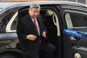 Baltieji rūmai: D. Trumpas ir Xi Jinpingas tikriausiai šią savaitę pasikalbės