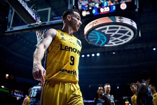 Kosmosas Ispanijoje – 42 metų M. Huertas surengė neįtikėtiną šou