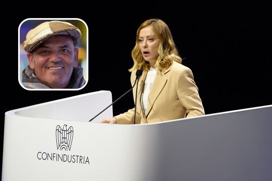 Mokytojas, linkėjęs Italijos premjerės dukrai mirties, mėgino atimti sau gyvybę