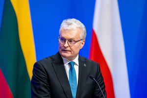G. Nausėda sako, kad NATO valstybės turėtų pasiekti 5 proc. BVP gynybos finansavimo lygį iki 2030 m.