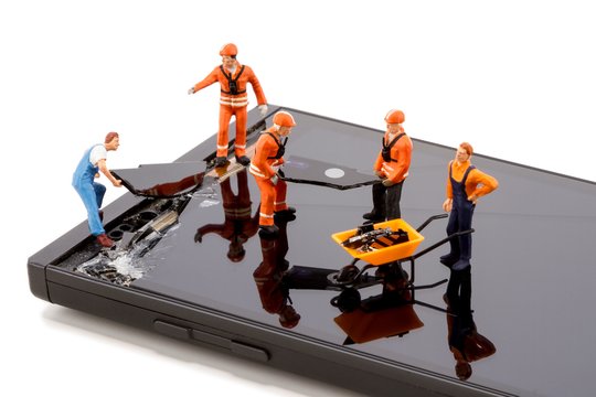 Vasarą – išbandymai jūsų telefonui: atskleidė, kaip išvengti nuostolių