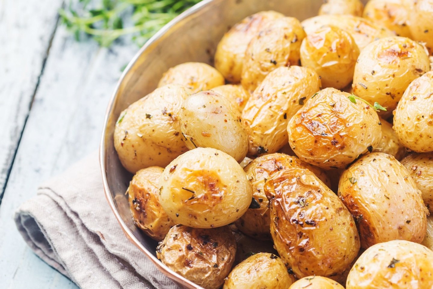 Gliukozės spąstai: farmacininkė Laura Gedgaudaitė-Domarkienė atskleidžia, kaip cukrus griauna sveikatą – ir ką daryti.