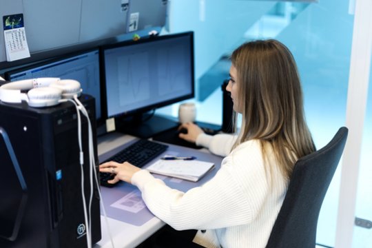 KTU doktorantė kuria išmanią apyrankę širdininkams – parodys, ar nėra miokardo infarkto požymių