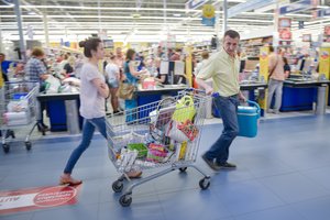 Gamintojai kalba apie drastiškai augančias sąnaudas: kai kurių prekių brangimas – neišvengiamas