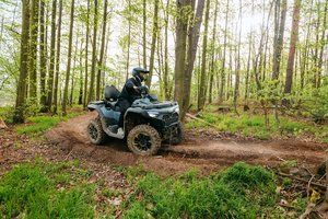 Kai keturračiai gundo, bet ir baugina: kaip elgtis, kad važiuoti būtų saugu?