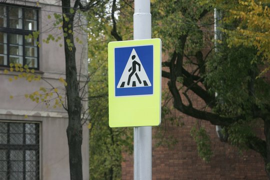 Vilniaus pakraštyje „Nissan“ partrenkė pusamžį vyrą