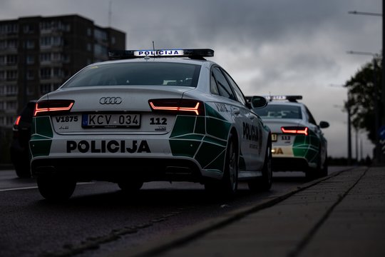 Žiauri žmogžudystė Marijampolėje: policija sulaikė 3 įtariamuosius