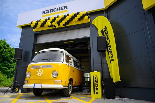 Vilniuje atidarytas pirmasis Baltijos šalyse „Kärcher“ automobilių švaros centras