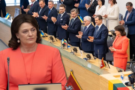 Tamsių kostiumų fone – ryškus D. Nausėdienės įvaizdis: svarbiai progai puošėsi kitaip, nei įprasta