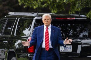 D. Trumpas ir vėl nusitaikė į J. Bideną: įsakė ištirti sąmokslą dėl jo sveikatos