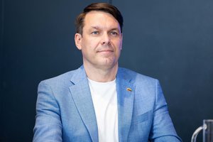 Seimo narys A. Bagdonas stojo prieš teismą savo „čekiukų“ byloje