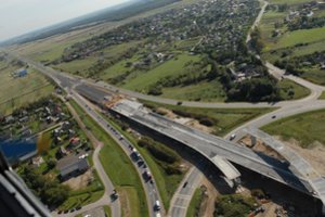 Vienas svarbiausių susisiekimo mazgų Vakarų Lietuvoje neatlaiko srautų: kamščiai – net ne piko metu