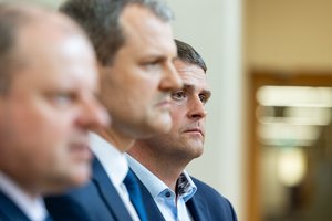 „Prasidėjo labai nevaikiški reikalai“: kodėl valdantieji persigalvojo dėl NT mokesčio?