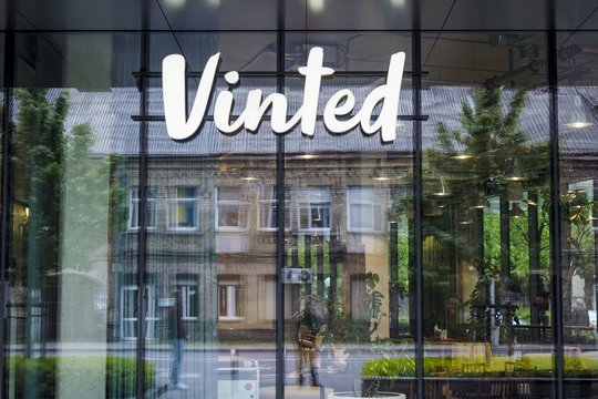 „Vinted“ pristato naujovę – už papildomą mokestį tikrins prekes