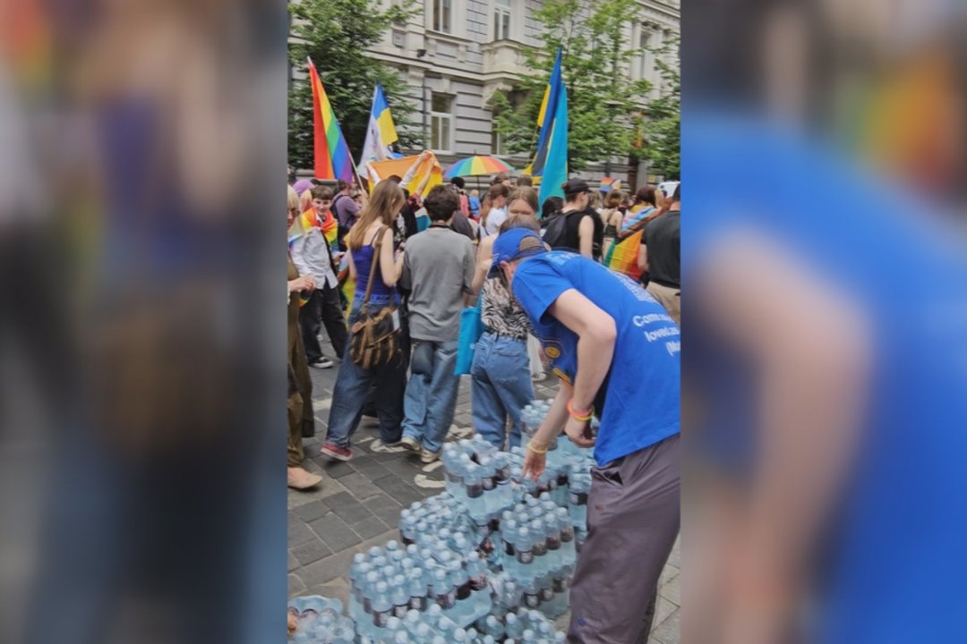 Vilniaus centre – maldos ir šventintas vanduo „Baltic Pride“ eitynių dalyviams