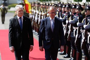 Iš G. Nausėdos – kritika Vokietijos kancleriui F. Merzui