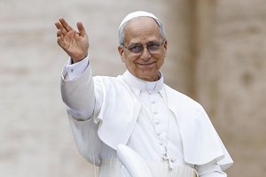 Popiežius Leonas XIV kreipimesi Sekminių proga pasmerkė „išskirtinumo mąstyseną“