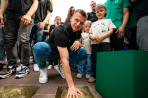 „McDonald‘s Žvaigždžių alėjoje“ atidengtas Arno Butkevičiaus delno įspaudas