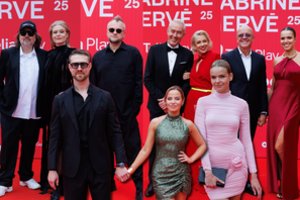 Praūžė prestižiniai „Sidabrinės gervės“ apdovanojimai – raudonuoju kilimu žengė pramogų ir kultūros pasaulio elitas