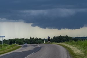 Naujausia sinoptikų žinia: po audringos savaitės pradžios – malonios permainos