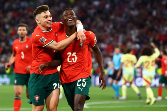 Abejingų nepalikęs futbolo spektaklis: Portugalija susigrąžino Tautų lygos trofėjų