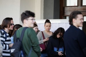 Abiturientai po anglų kalbos egzamino konstatavo – lengviau nei lietuvių